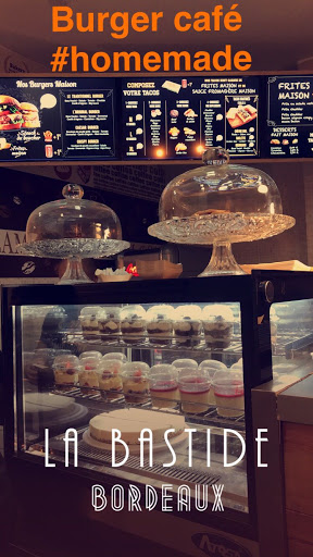 Photo 5 - Burger café