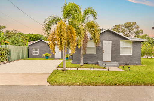 Natalia Hunter Realty - Thumbnail