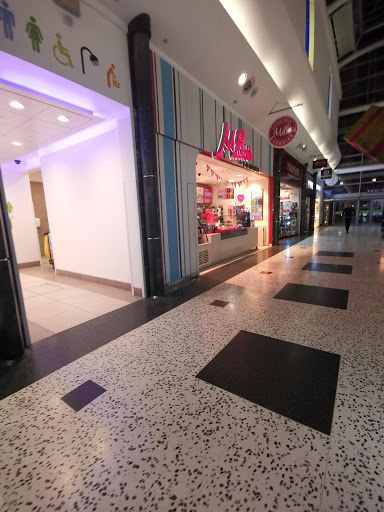 Millies Cookie's Leeds White Rose Shopping Centre - United Kingdom