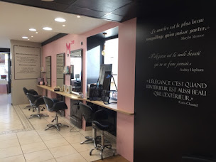 Photo n°3 de Malia coiffure La Suze à La Suze-sur-Sarthe (Barbier)