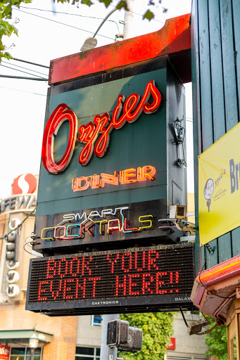 Ozzie's - Visual