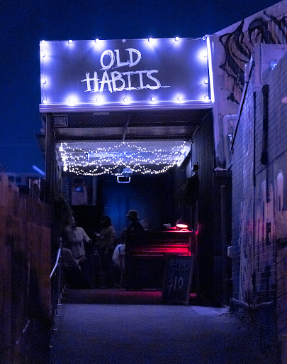 Old Habits Neighbourhood Bar
