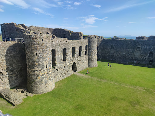 Beaumaris Castle - Thumbnail