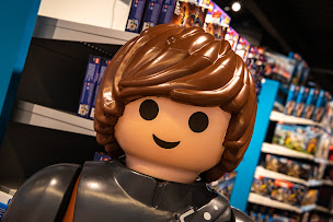 Photo n°4 de E.Leclerc Jouets à Bellerive-sur-Allier (Magasin de jeux de cartes/jeux de plateaux)