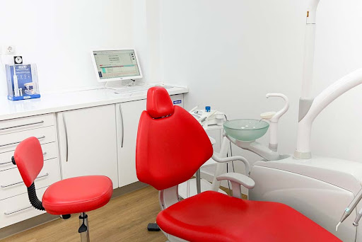 Clínica Dental Stoma | Dentista en Montecanal, Zaragoza
