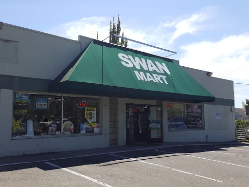 Swan Mart - Visual