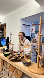 Photo n°3 de Nénette et Justin à Simiane-Collongue (Épicerie)