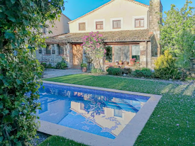 Charming Boutique Country House: La Casa Vieja (Sotosalbos) Cam. Pelayos, 5, 40170 Sotosalbos, Segovia, España