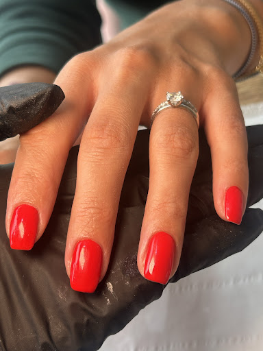 Halo skin and beauty