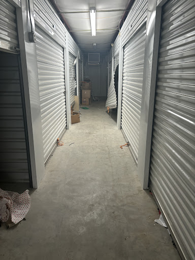 American Premier Storage - Thumbnail