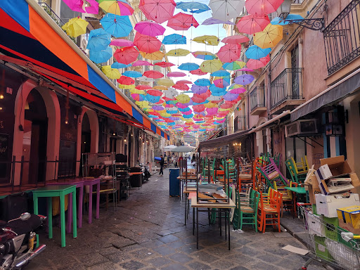 Piazza Umbrella