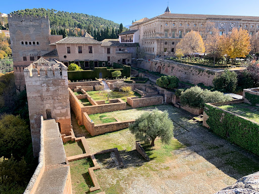 AlhambraGuide.com - Visual