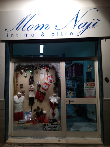 Mom Nají