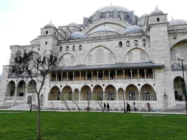 Rüstem Paşa Cami