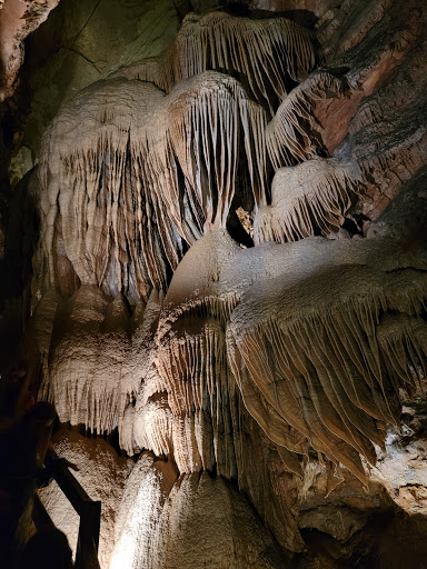 Talking Rocks Cavern - Visual