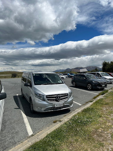 Lake Pukaki car park - Thumbnail