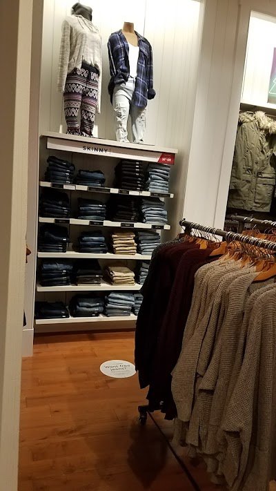 American Eagle Store