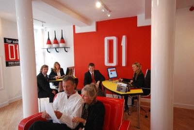 01 Estate Agents - Thumbnail