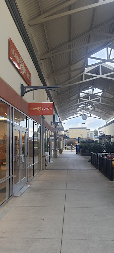 The North Face Cincinnati Premium Outlets Gallery - United States