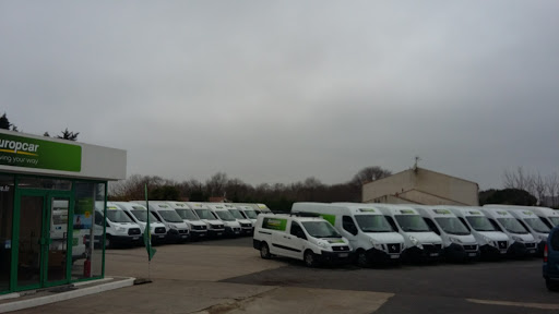 Europcar - Oléron - Location Voiture & Camion - Thumbnail