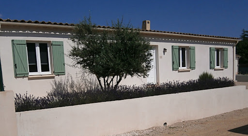 Photo de Villa l'Olivade : Location saisonnière dans le Var avec Piscine, Jacuzzi et Sauna proche Gorges du Verdon et Méditerranée à Entrecasteaux (83570)