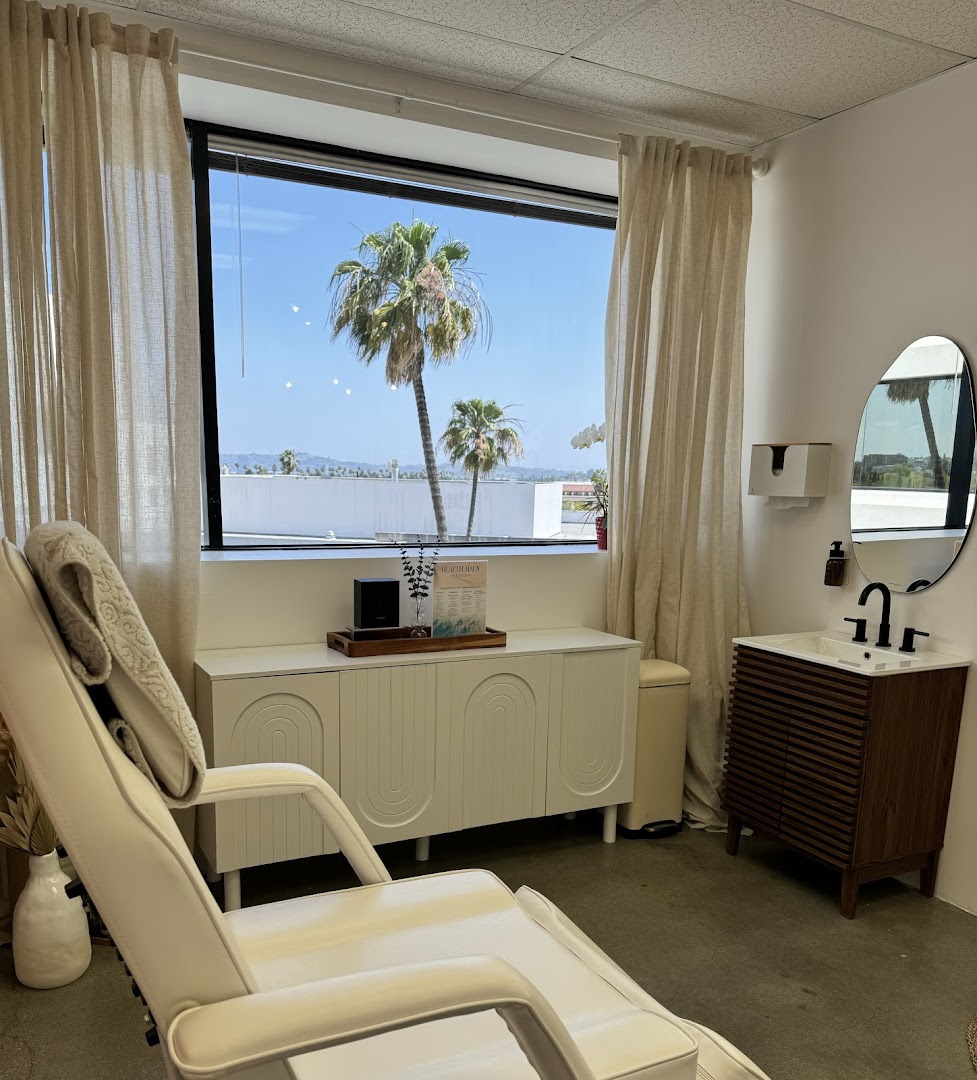 Health Haus Beverly Hills- IV Drip Therapy | NAD | Weight Loss - exterior