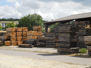 Photo n°22 de Scierie de la Croix Maître Renault à Beaumont-le-Roger (Exploitation forestière)