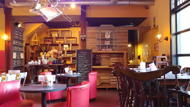 The Red Hen