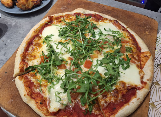 Photo 6 - SOS NIGHT PIZZA