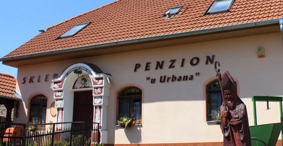 Pension and wine cellar at Urbana