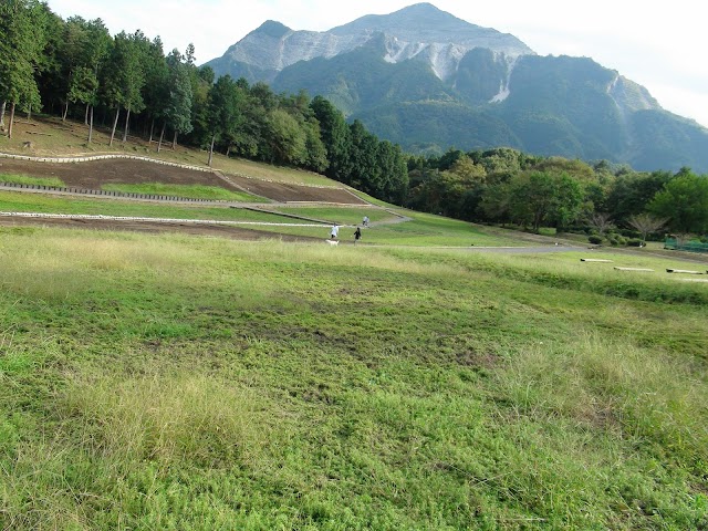 Hitsujiyama Park