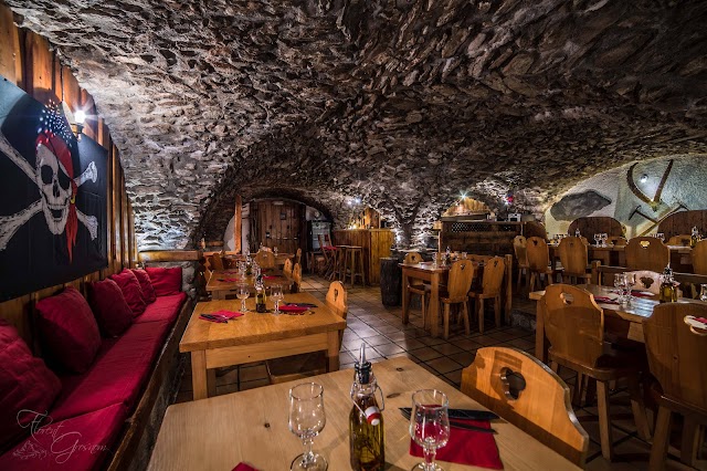 Pizzeria Restaurant - Black Pearl