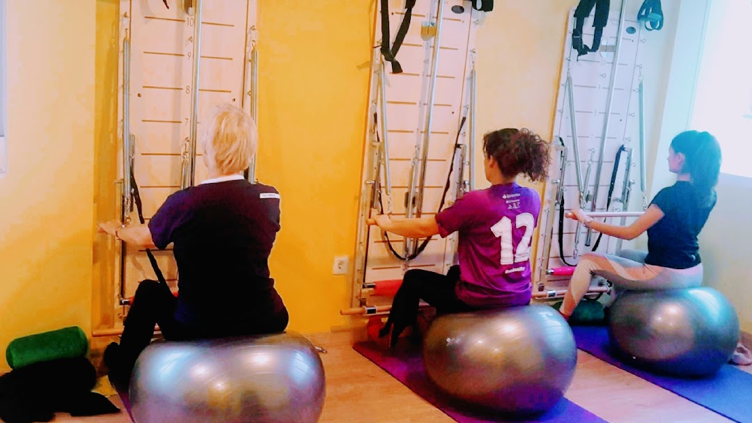 Progreso en pilates con un Swiss Ball