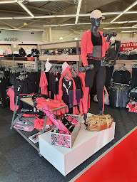 Photo n°28 de Sport 2000 Lourdes à Lourdes (Magasin de vêtements de sport)