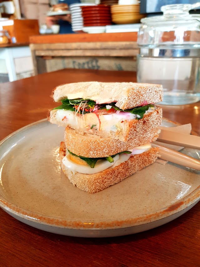 tana cafe