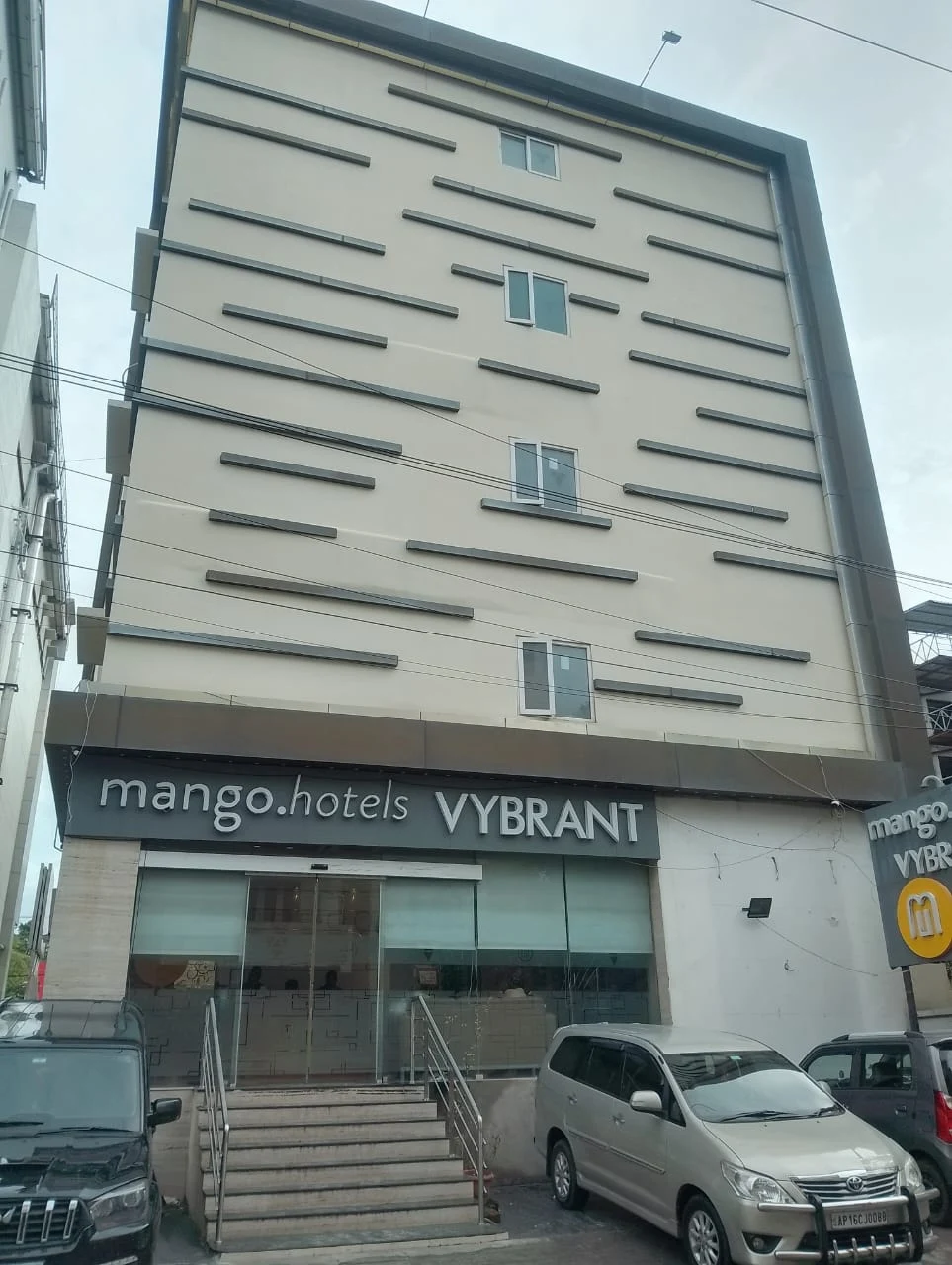 Mango Hotels Vybrant