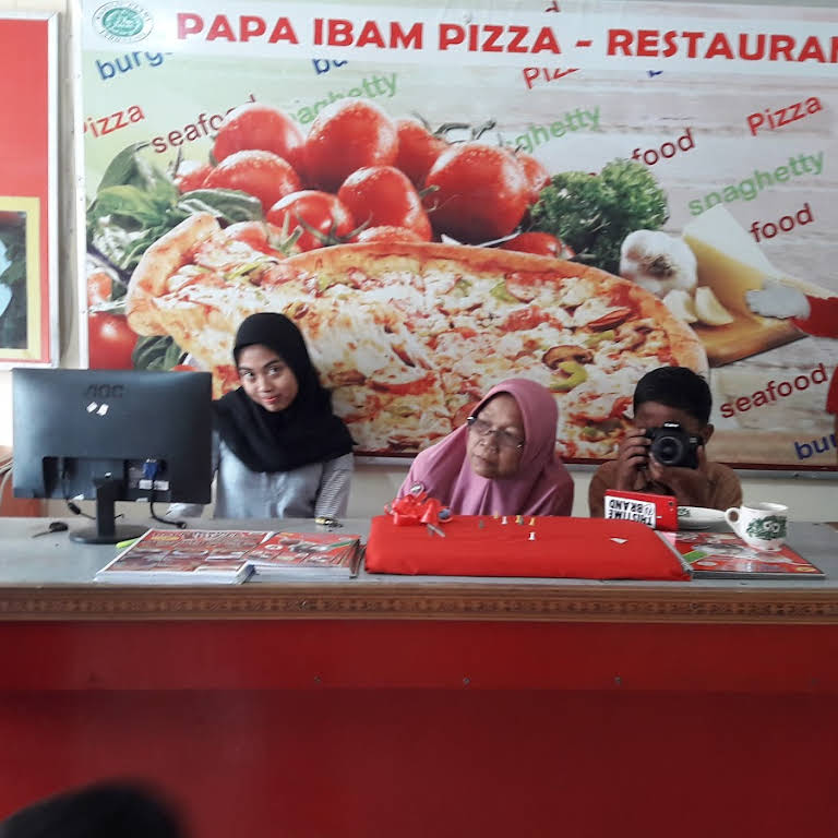 Photos at Pizza Papa Ibam - Jl. Jend. Sudirman No. 35