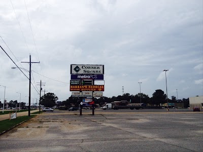 Corner Square Shopping Center