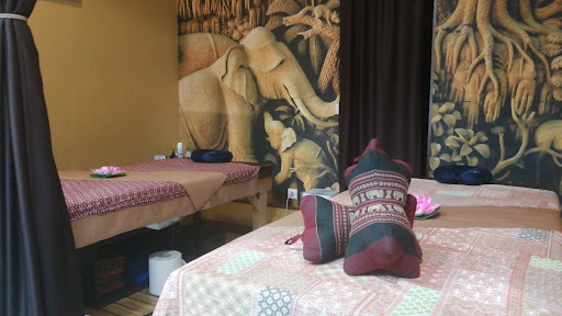 Thai massage by Jamie Bajondillo - Thumbnail