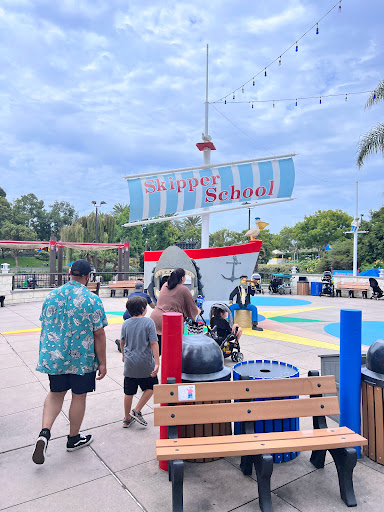 Skipper School - Visual