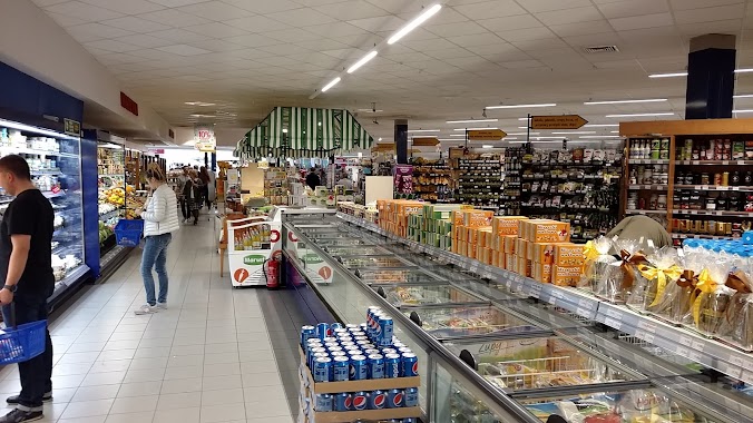 Supermarket Piotr i Paweł, Author: Tomasz Gac.