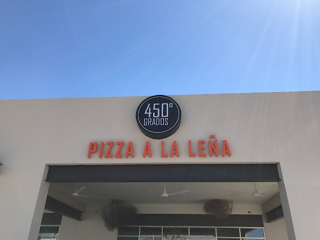 450° Grados Pizza A La Leña