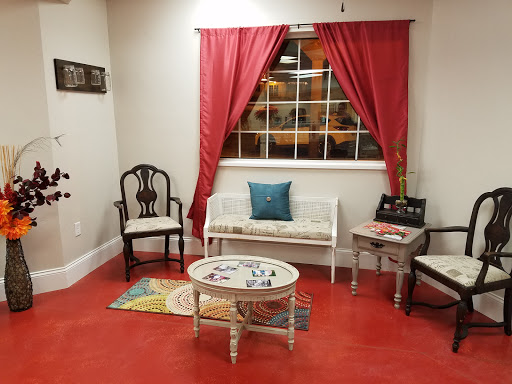 Peebles Family Salon - Thumbnail