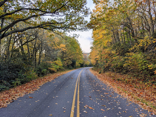 Start of Blue Ridge Parkway in North Carolina - Thumbnail