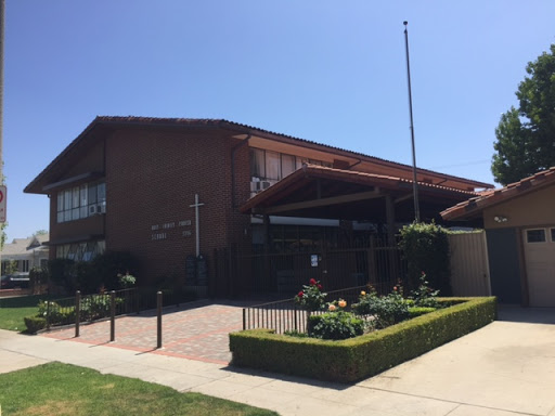 Holy Trinity Elementary School - Thumbnail