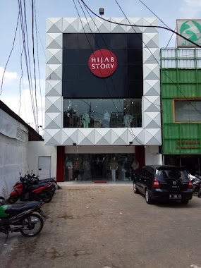 Hijab Story, Author: novi octaviany