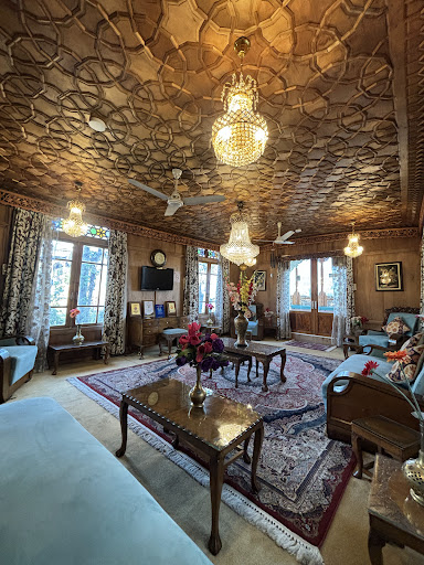 Gallery image 9
