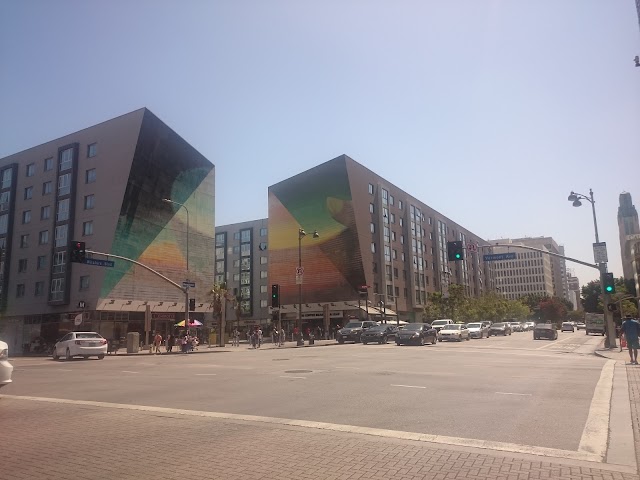 Wilshire / Vermont Station