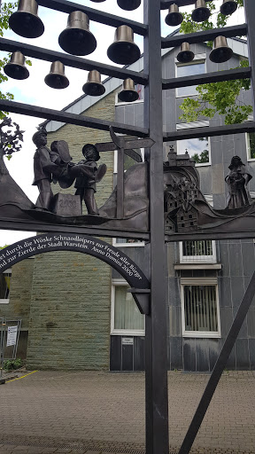 Glockenspiel auf dem Warsteiner Marktplatz - Thumbnail