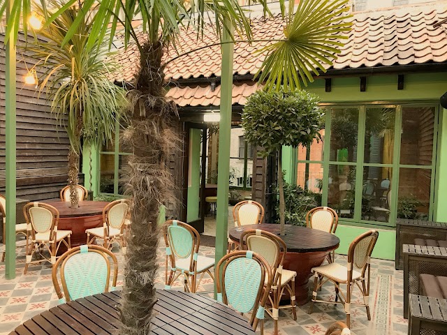 Cafe Coco Tang
